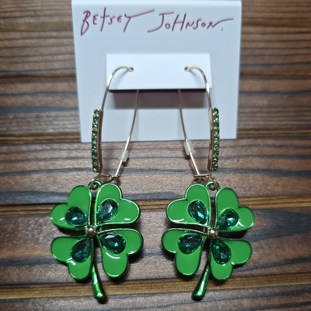 Betsey Johnson Shamrock Roll Dangle Earrings! - Picture 7 of 11